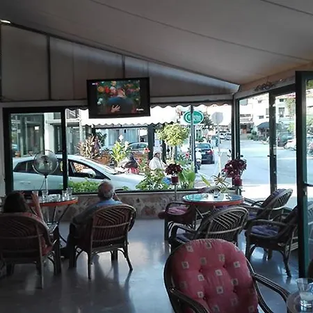 Maronika Hotel